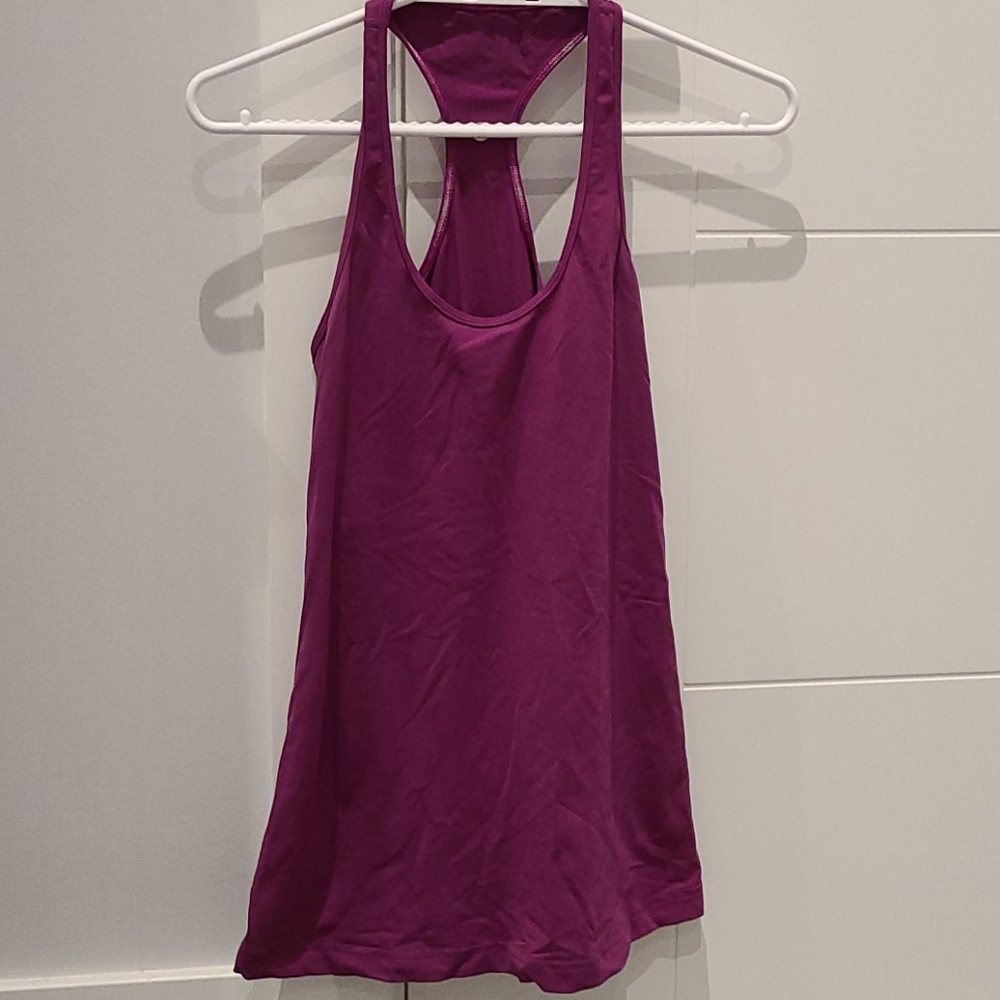 Like new reversible lululemon tank